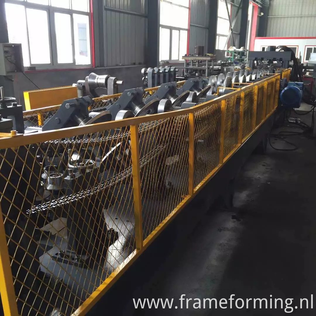 CZ Purline Steel Frame Interchangeble Purlin Machine